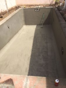 Piscina en construcción